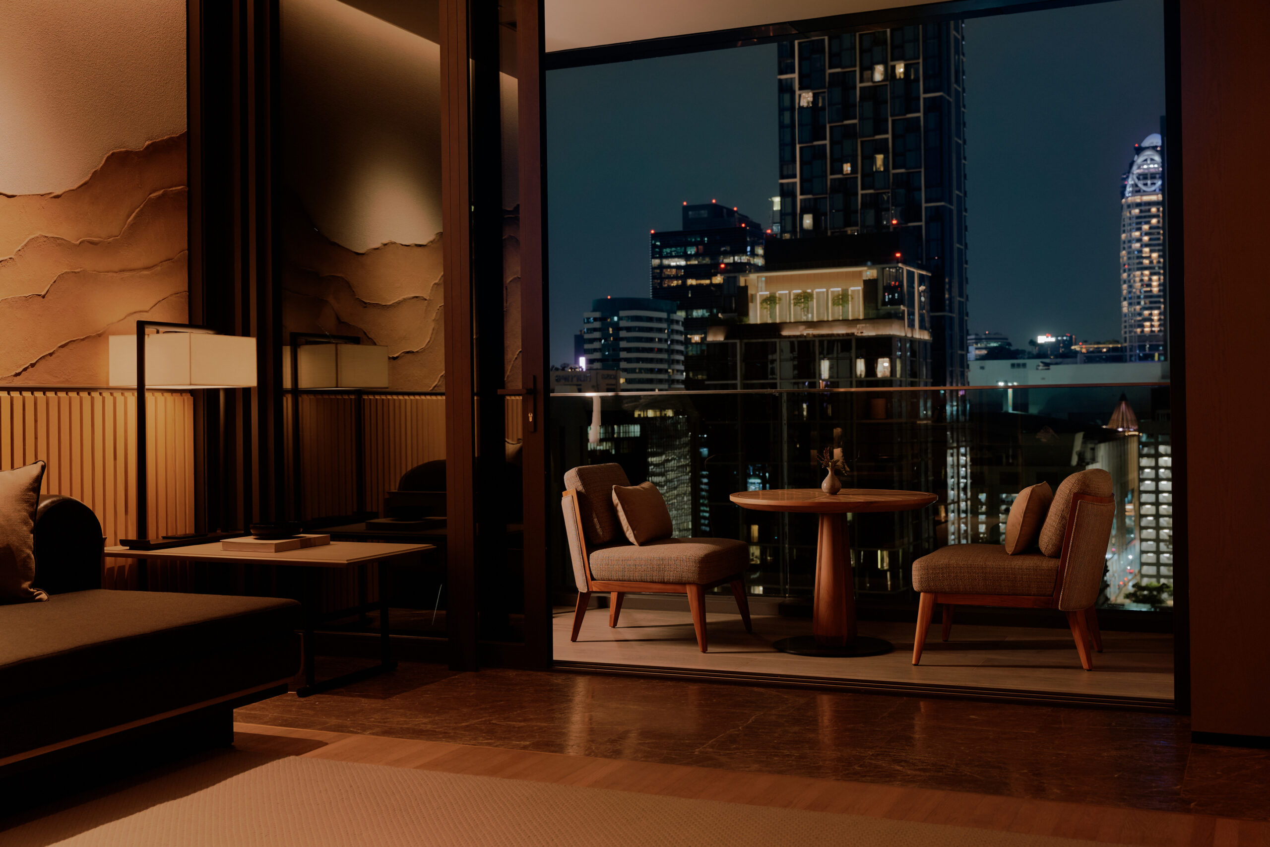 Terrace Suite vào buổi tối