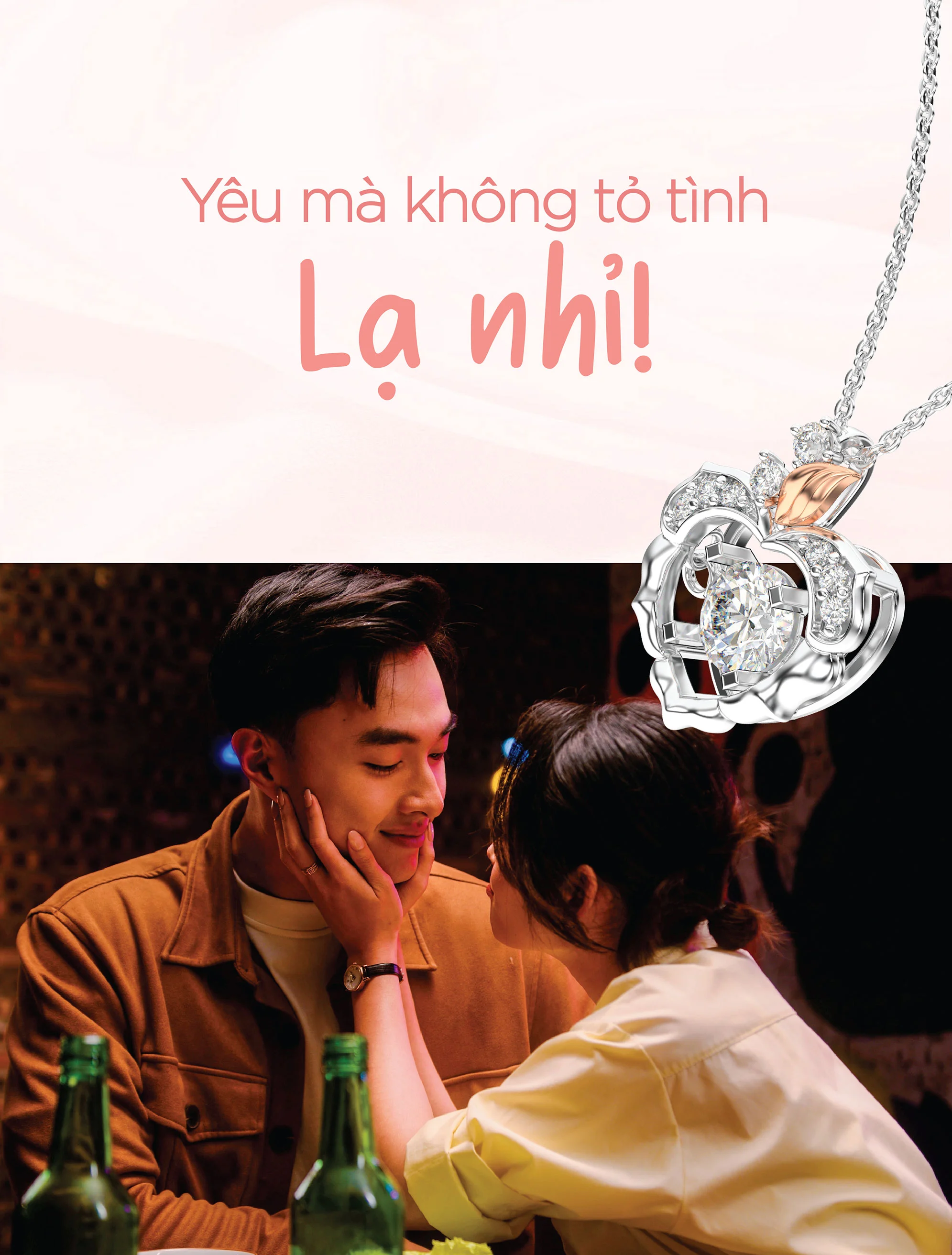 Dây chuyền vàng lấp lánh