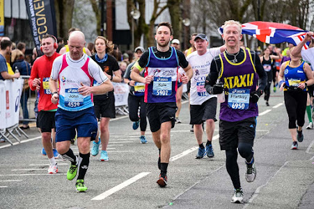 Hình ảnh giải Marathon Techcombank với các vận động viên và hoạt động thiện nguyện