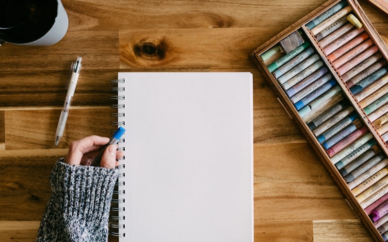 màn hình ứng dụng giao dịch chứng khoán trên điện thoại