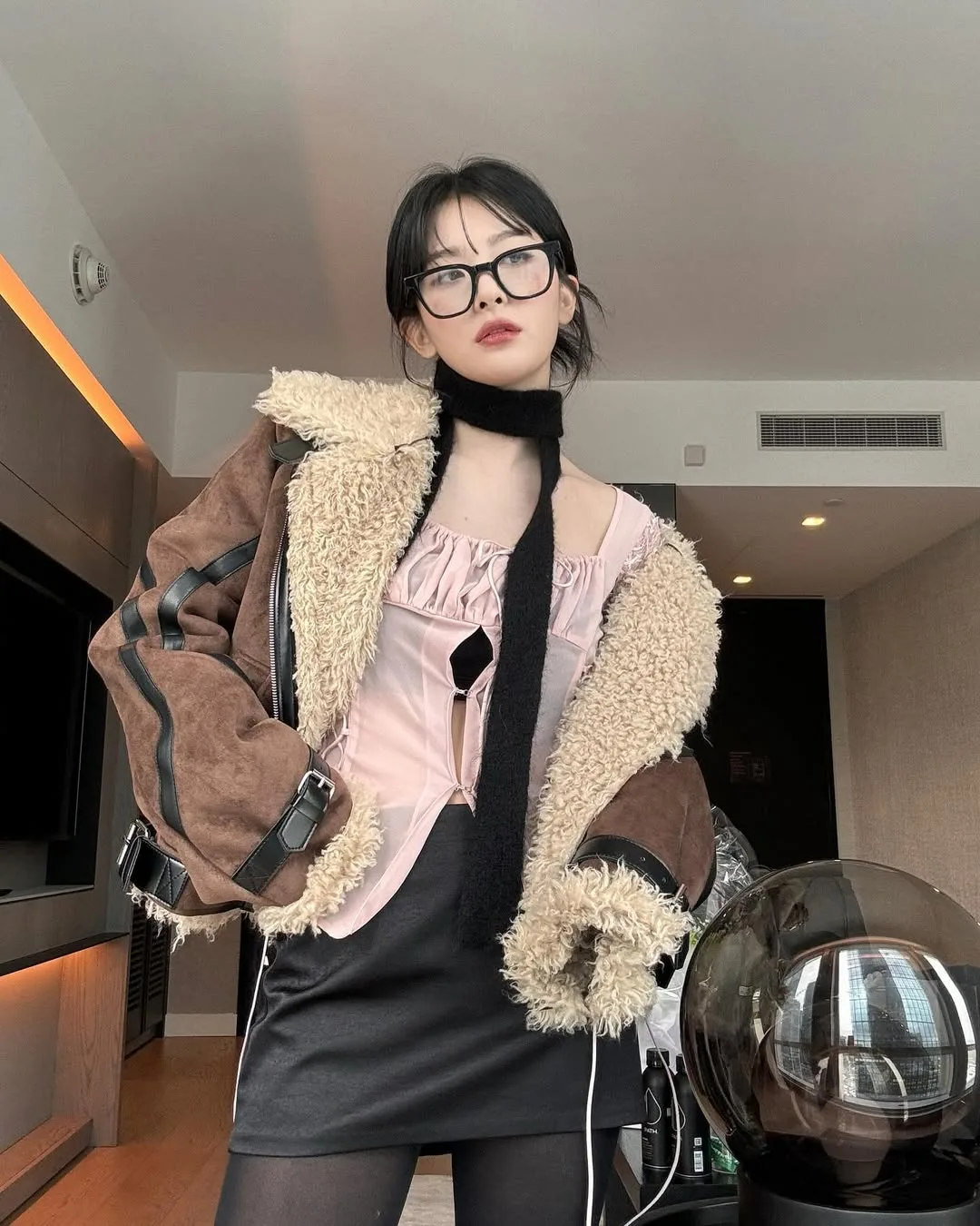 Seulgi diện phong cách geek-chic
