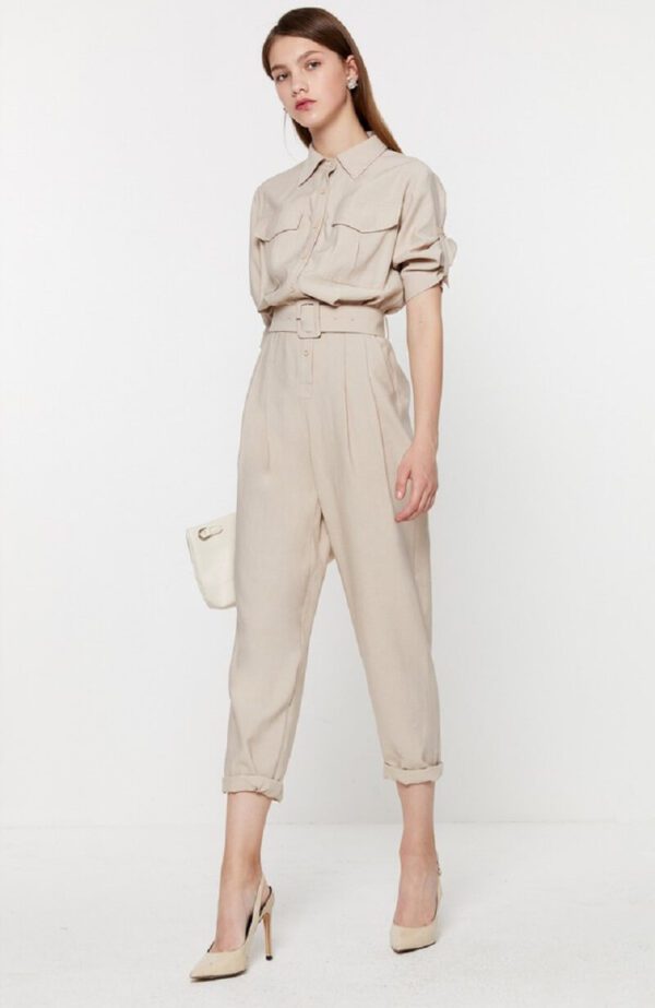 Jumpsuit xu hướng thời trang công sở 2026