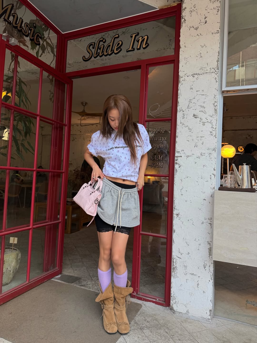 Tất cao cổ và boots cao cổ tạo hiệu ứng phân lớp