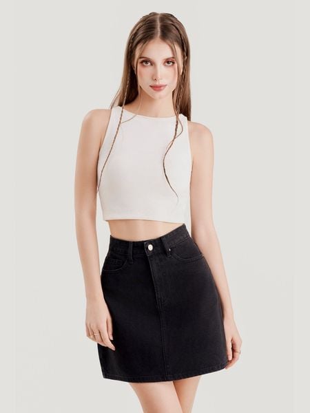 Chân váy ngắn phối tanktop tạo vẻ khỏe khoắn và gọn gàng