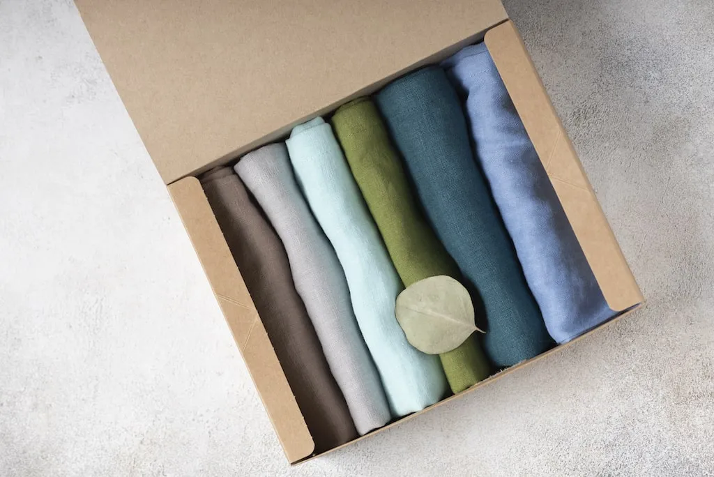 Đóng gói bằng hộp carton thay bao nylon để bảo vệ môi trường