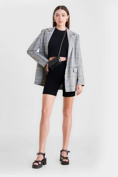 Gợi ý phối áo blazer nữ cùng trang phục thanh lịch cho môi trường công sở hiện đại