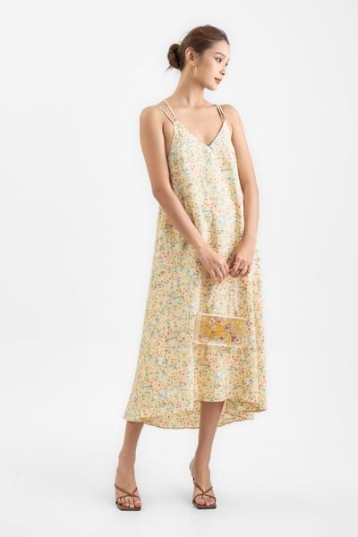 Outfit basic tối giản với phom gọn