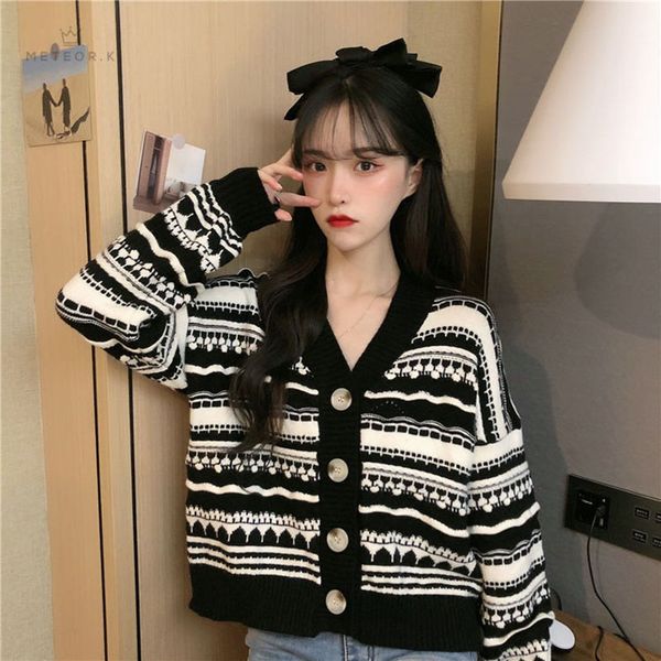 Áo cardigan sọc ngang tối ưu khối lượng cơ thể cho người gầy