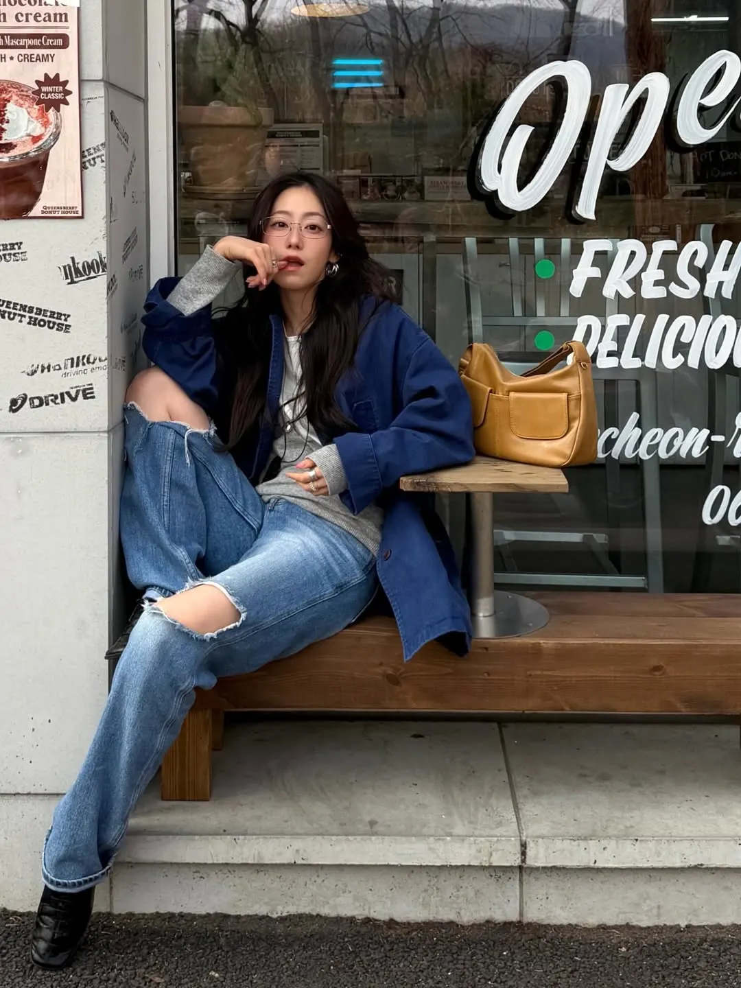 Phong cách denim on denim cá tính