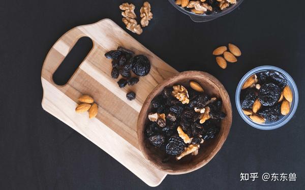 Từ "cách" trong tiếng Việt
