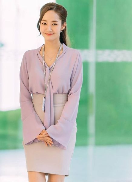 Set sơ mi công sở phối chân váy bút chì