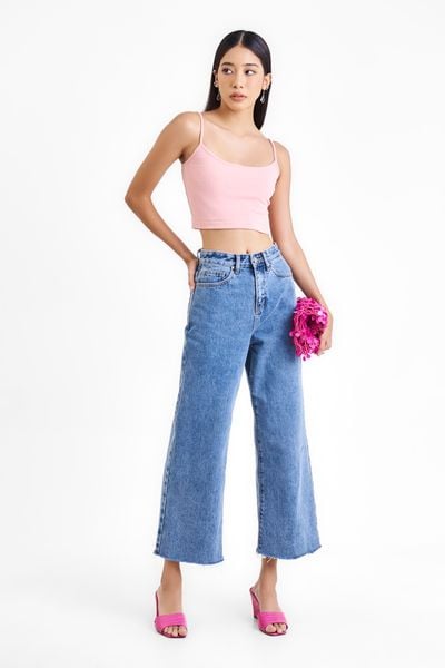 Phong cách tối giản với quần jean basic