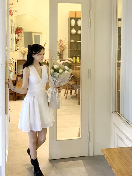 Vải linen thoáng mát phù hợp mùa mưa nhiệt đới