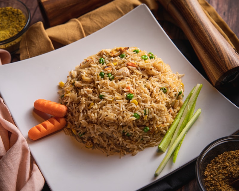 Cơm chiên Dương Châu nhanh gọn