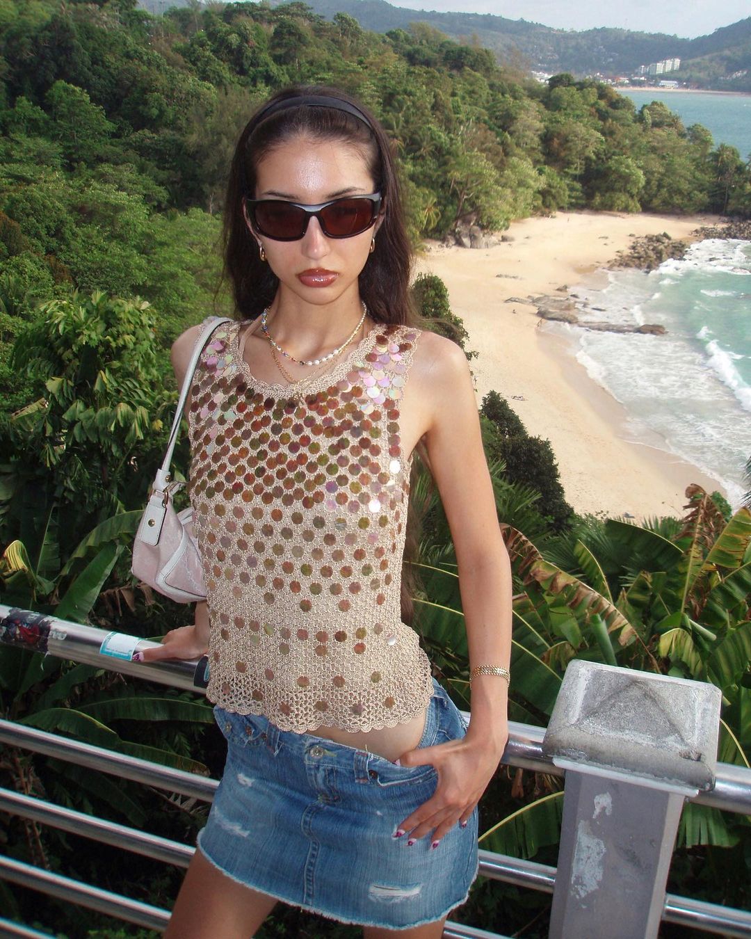 Áo kim tuyến
