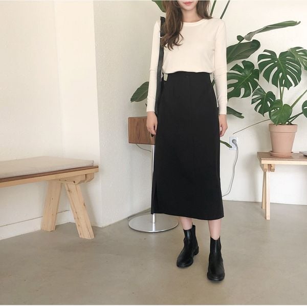 Mẫu chân váy công sở chữ A dáng xòe khoe trọn body gợi cảm