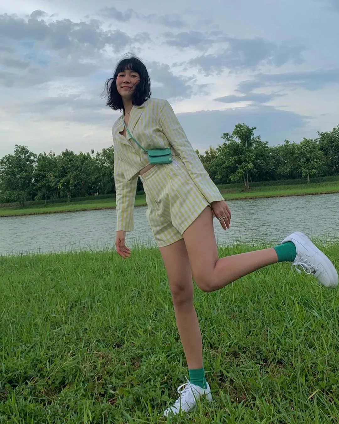 Sơ mi và shorts