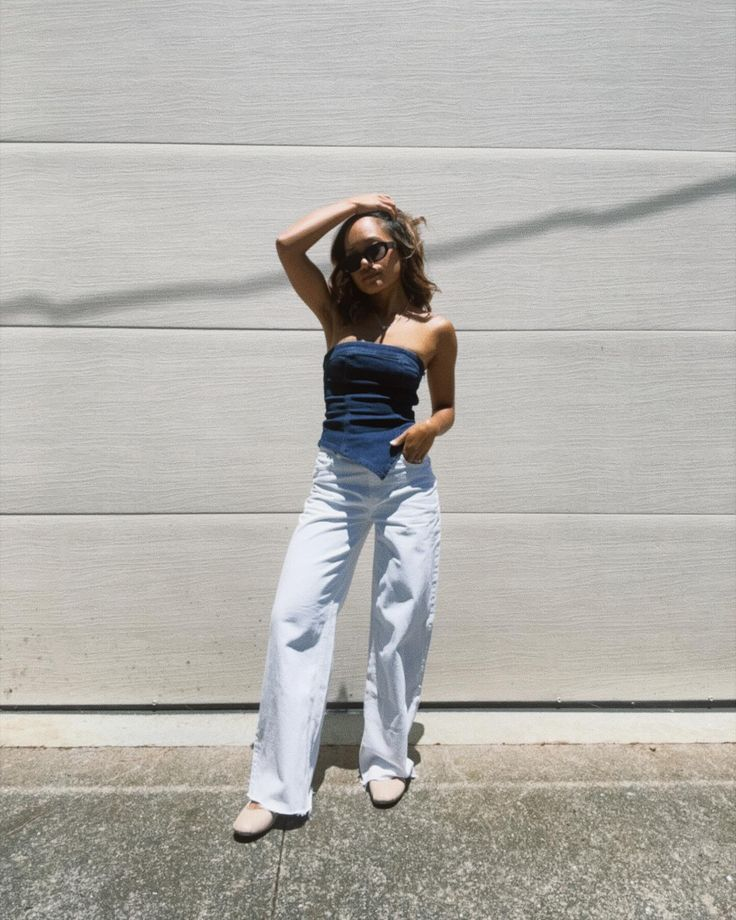 Jeans kết hợp áo thun mùa hè