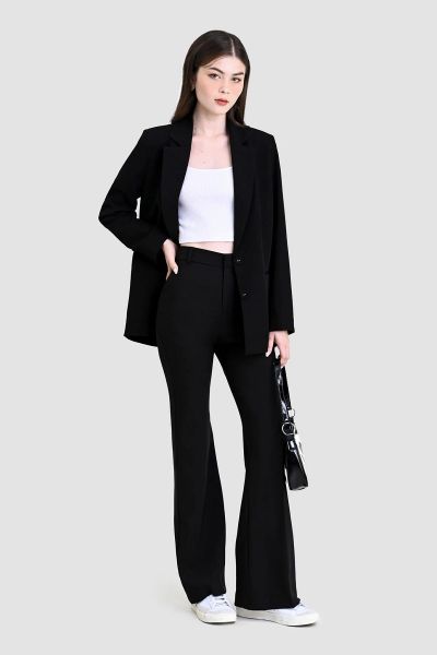 Áo khoác blazer chuẩn phom cho môi trường công sở