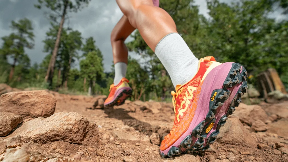 Giày Hoka chạy trail