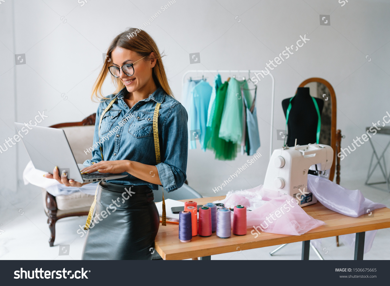 Phối đồ công sở thanh lịch