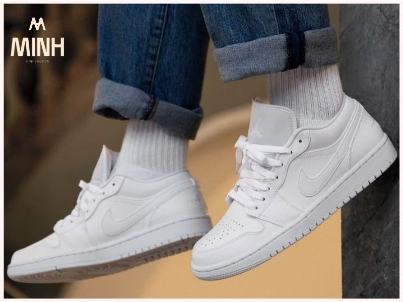 Giày sneaker thương hiệu
