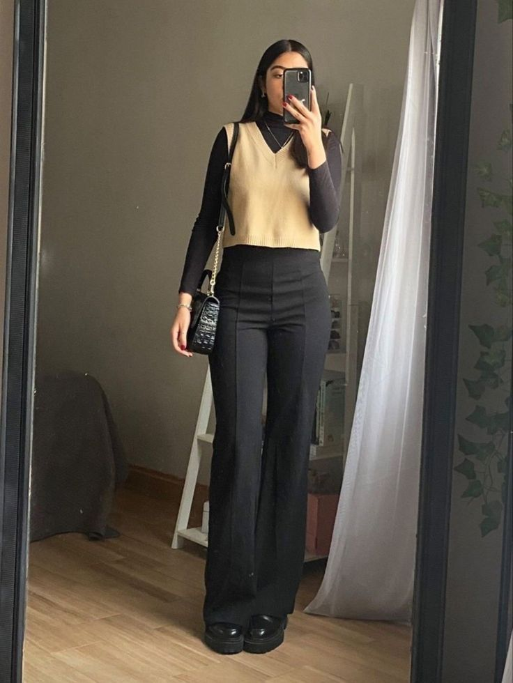 Outfit công sở tông đen