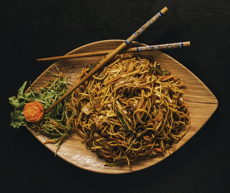 Món ăn kèm rau sống