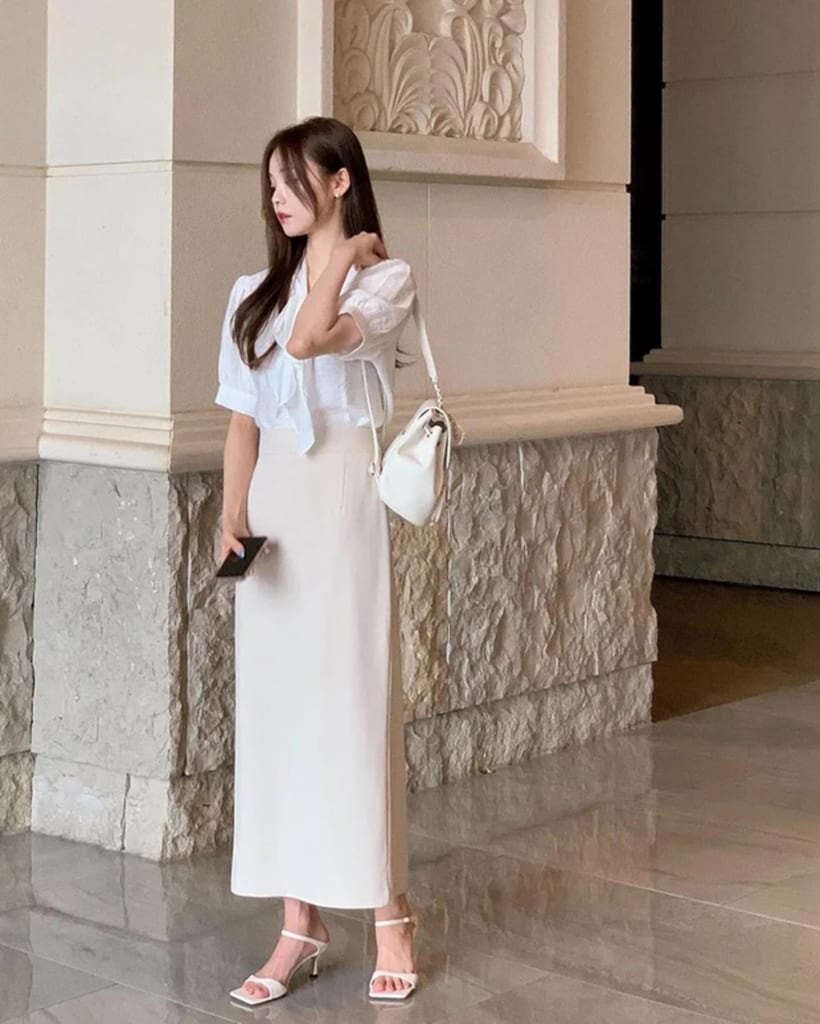 Áo blouse nữ phối chân váy dài