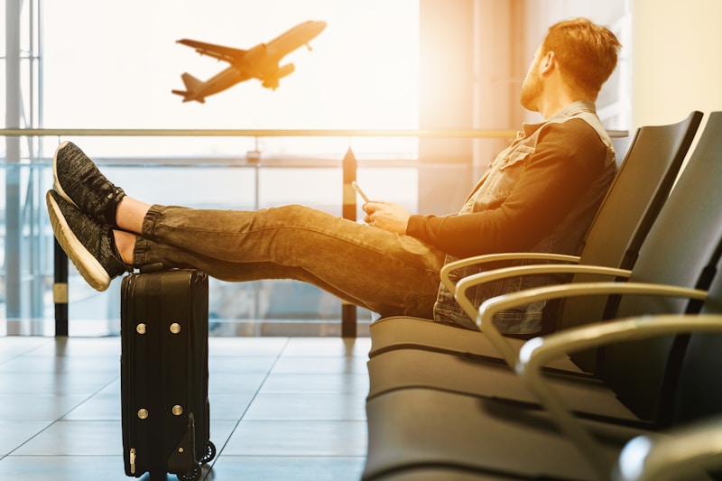 Kỹ thuật gấp quần áo cuộn tiết kiệm không gian