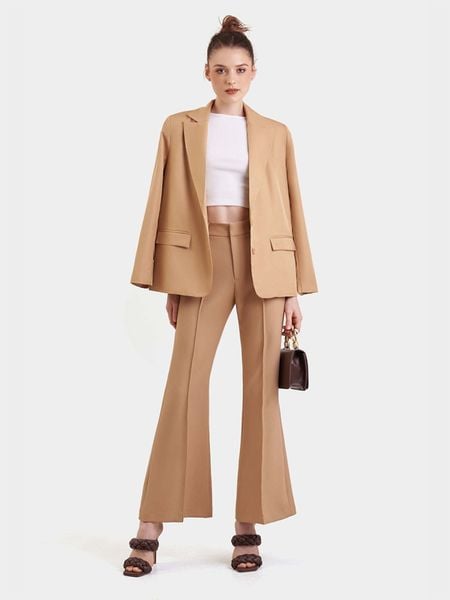 Outfit blazer và quần tây