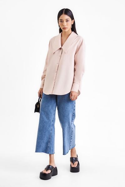 Ứng dụng đồ denim năng động kết hợp phong cách Hippie hiện đại