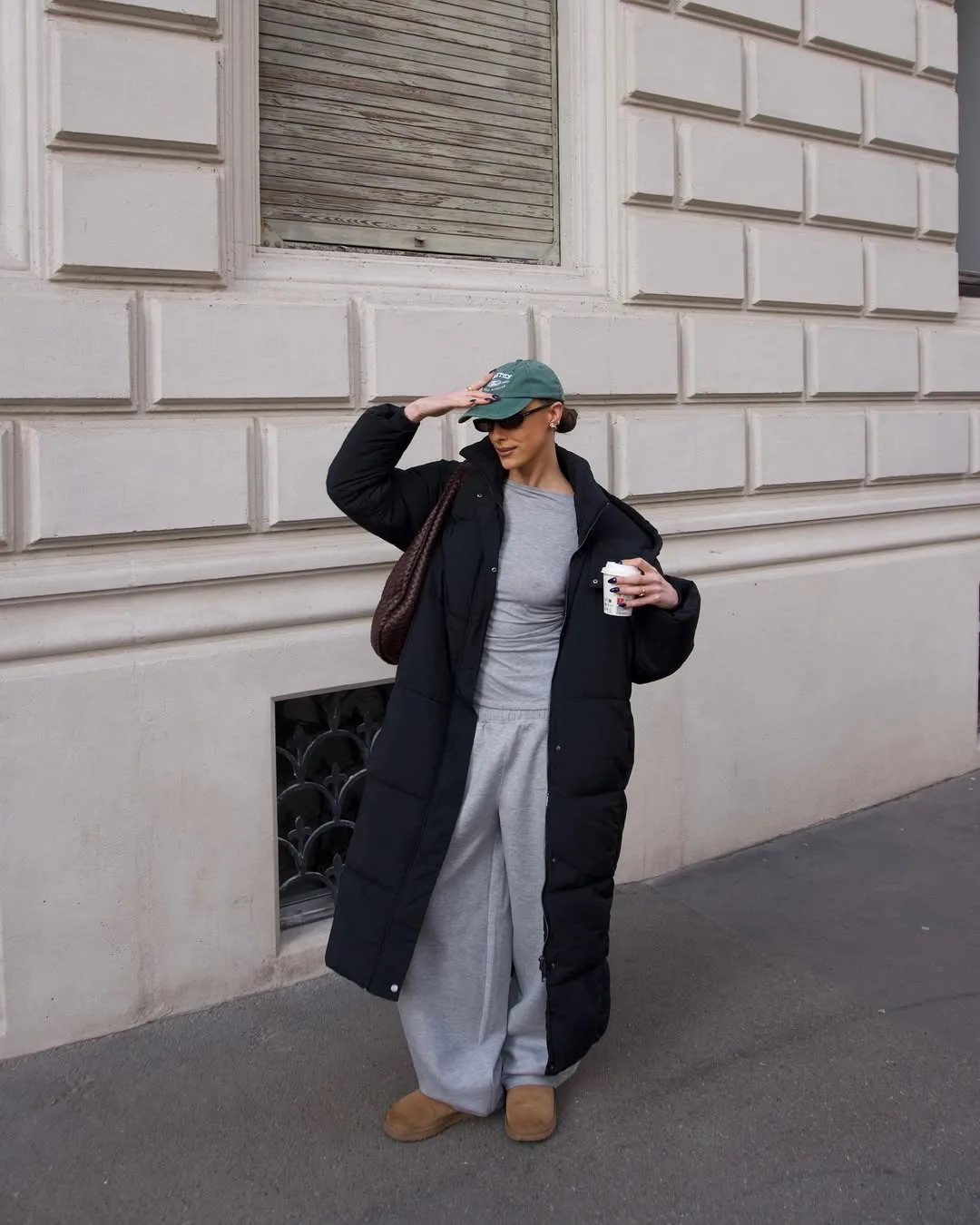 Set sweatpants và áo khoác dáng dài cho công sở