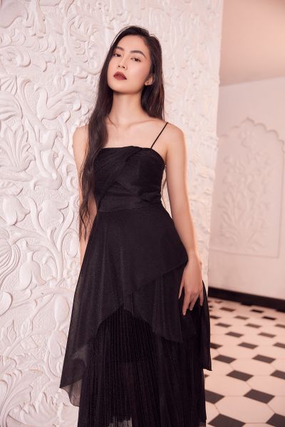 Đầm 2 dây xinh đẹp quyến rũ và đầy sang trọng đang chờ các cô nàng khoác lên