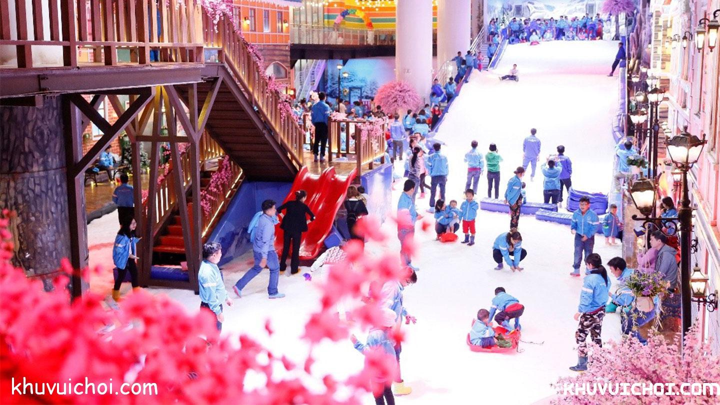 Snow Town Sài Gòn điểm đến giải trí độc đáo