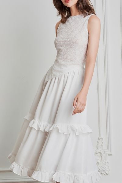 Chân váy midi xếp ly nhẹ nhàng mang lại vẻ đẹp thanh lịch đầy cuốn hút