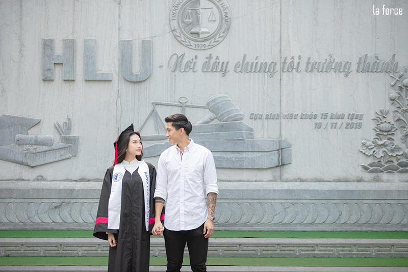 Mix đồ chụp ảnh kỷ yếu với người yêu