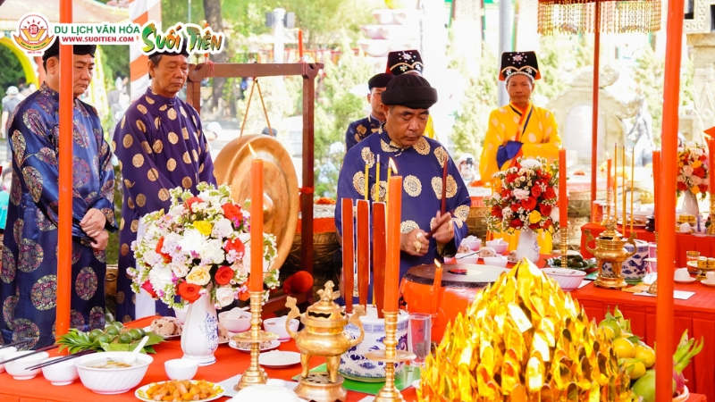 Lễ hội Tết tại Suối Tiên