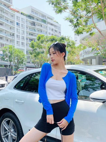 Áo thun cardigan tay dài gài nút