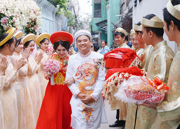 Không nên mặc gì khi đi đám cưới