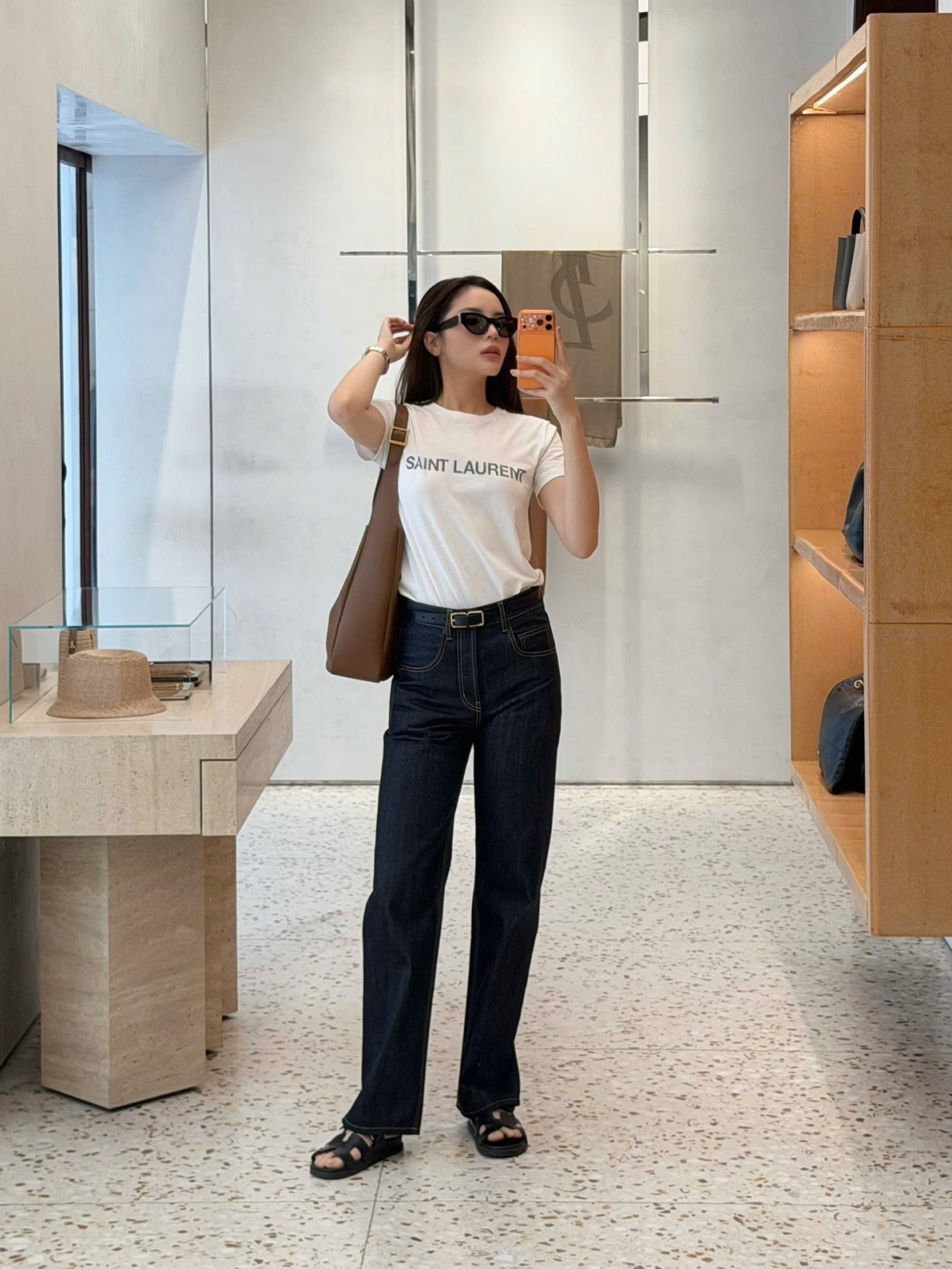 Đầm ren và bèo nhún