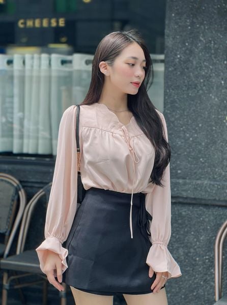 Áo kiểu form suông tay dài rã ngực kiểu thắt nơ thanh lịch mùa thu 2026