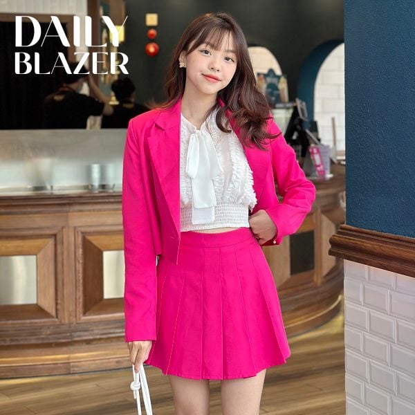 Blazer nữ thanh lịch cho mùa thu 2026