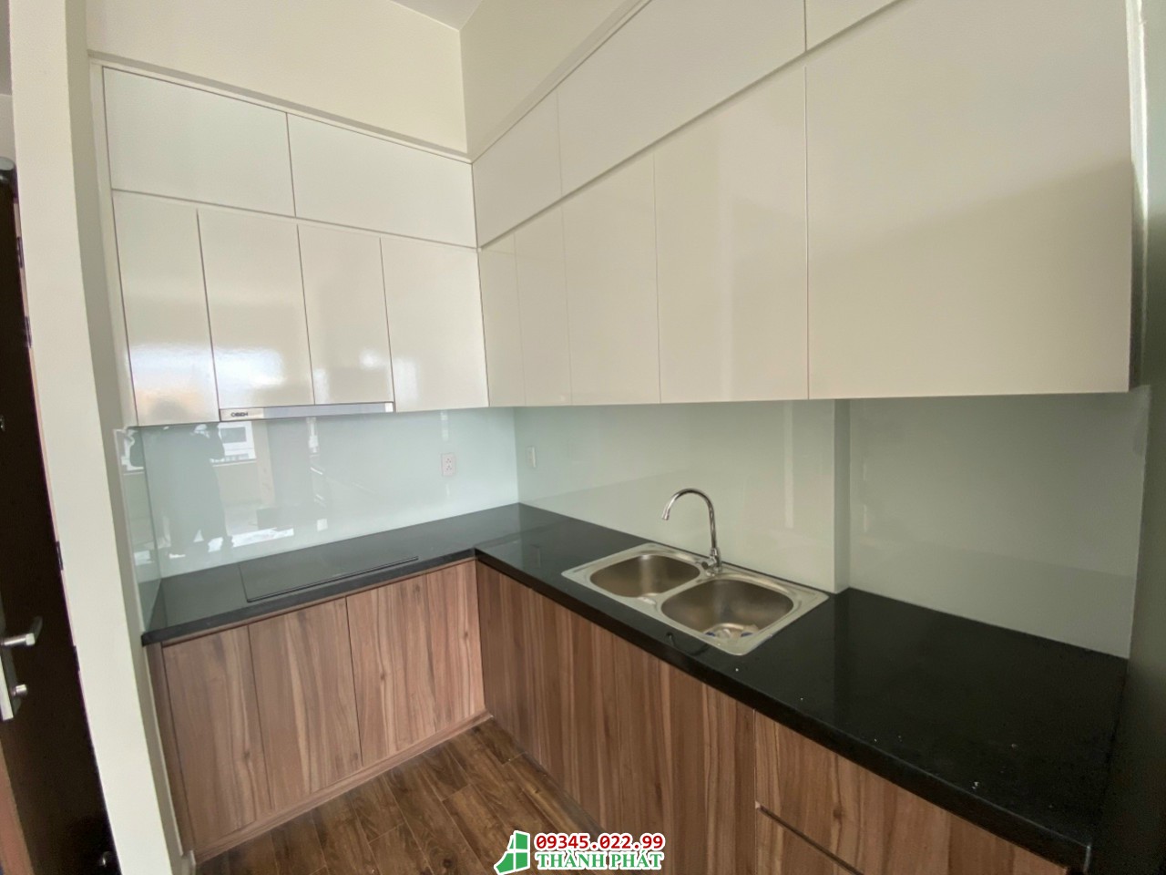 Bếp màu trắng hợp mệnh Kim