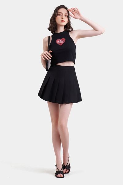 Chân váy ngắn phối áo phông
