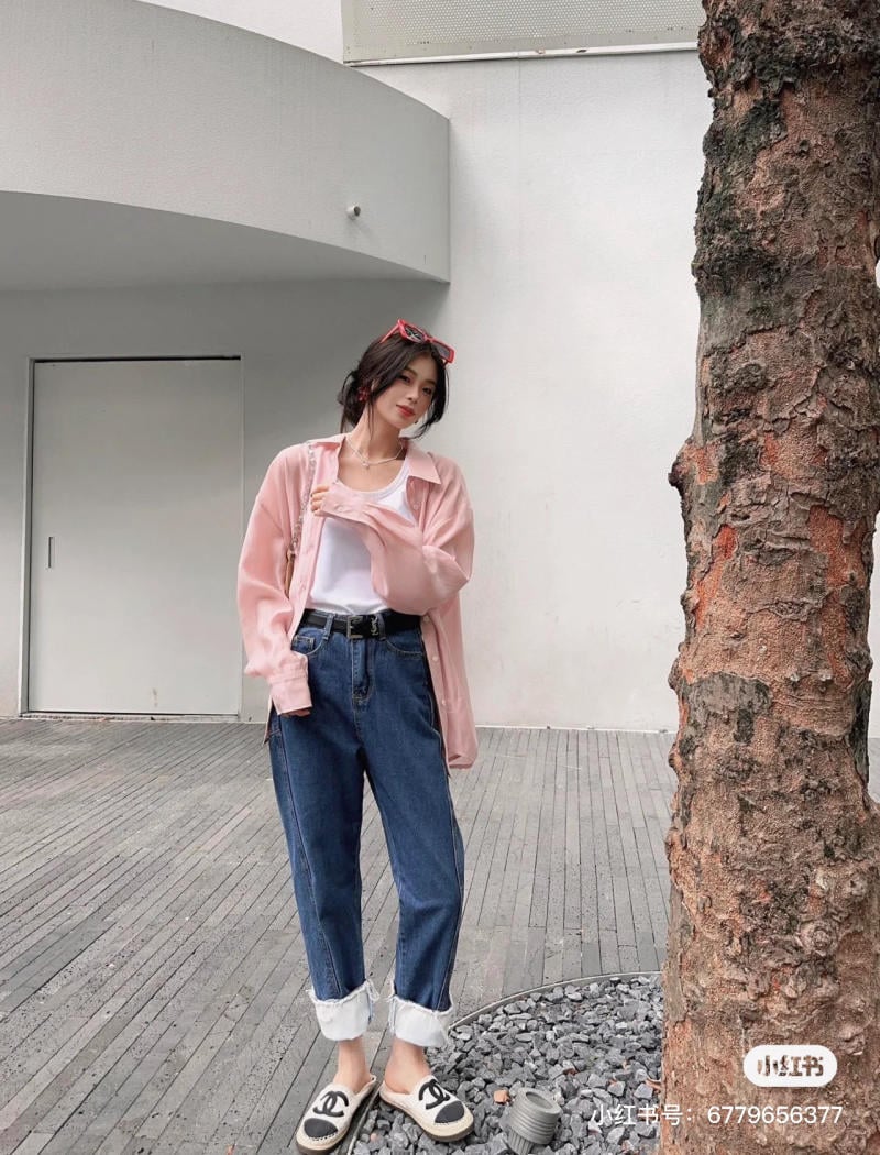 Áo sơ mi khoác ngoài quần jean