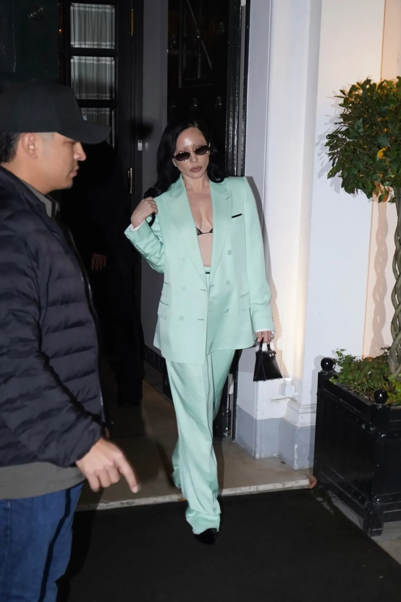 Lady Gaga trong thiết kế Tom Ford