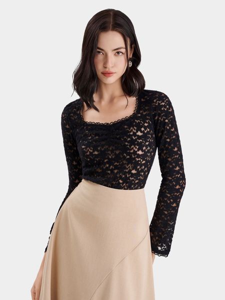 Áo thun ren tay dài phối viền - mix sporty romantic