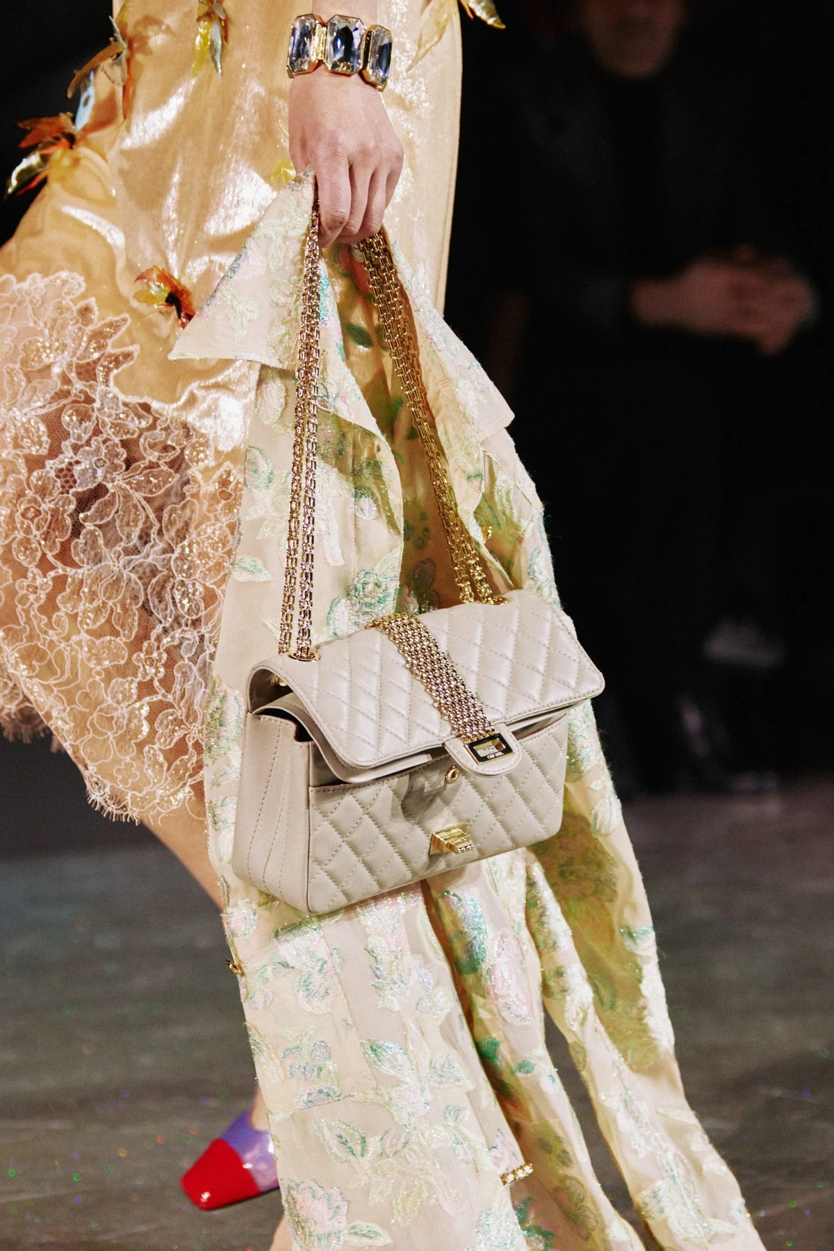 Phụ kiện Chanel