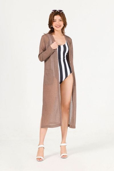 Cardigan dáng dài màu xanh navy với chi tiết tinh tế
